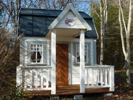 Grand Farmhouse Adventure Playhouse 8x8